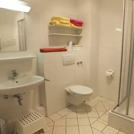 Huening Daire *